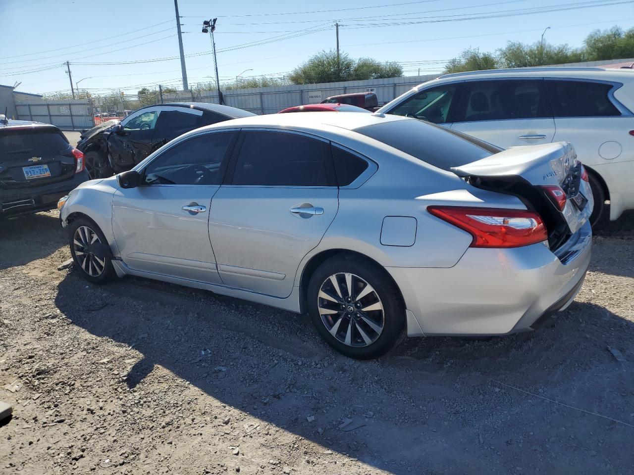 2017 NISSAN ALTIMA