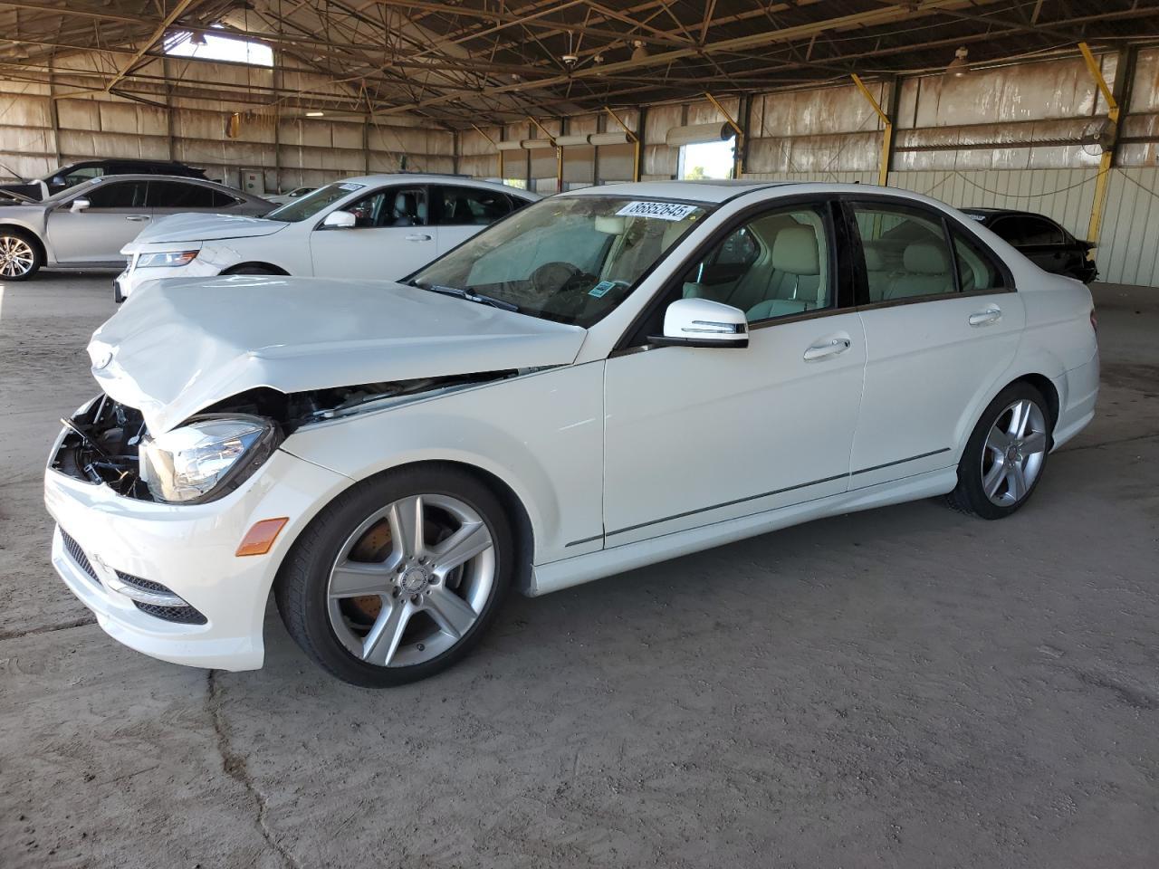 2011 MERCEDES-BENZ C-CLASS