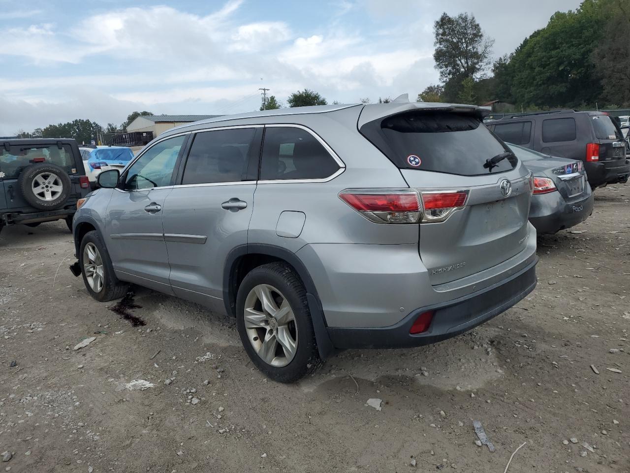 2015 TOYOTA HIGHLANDER