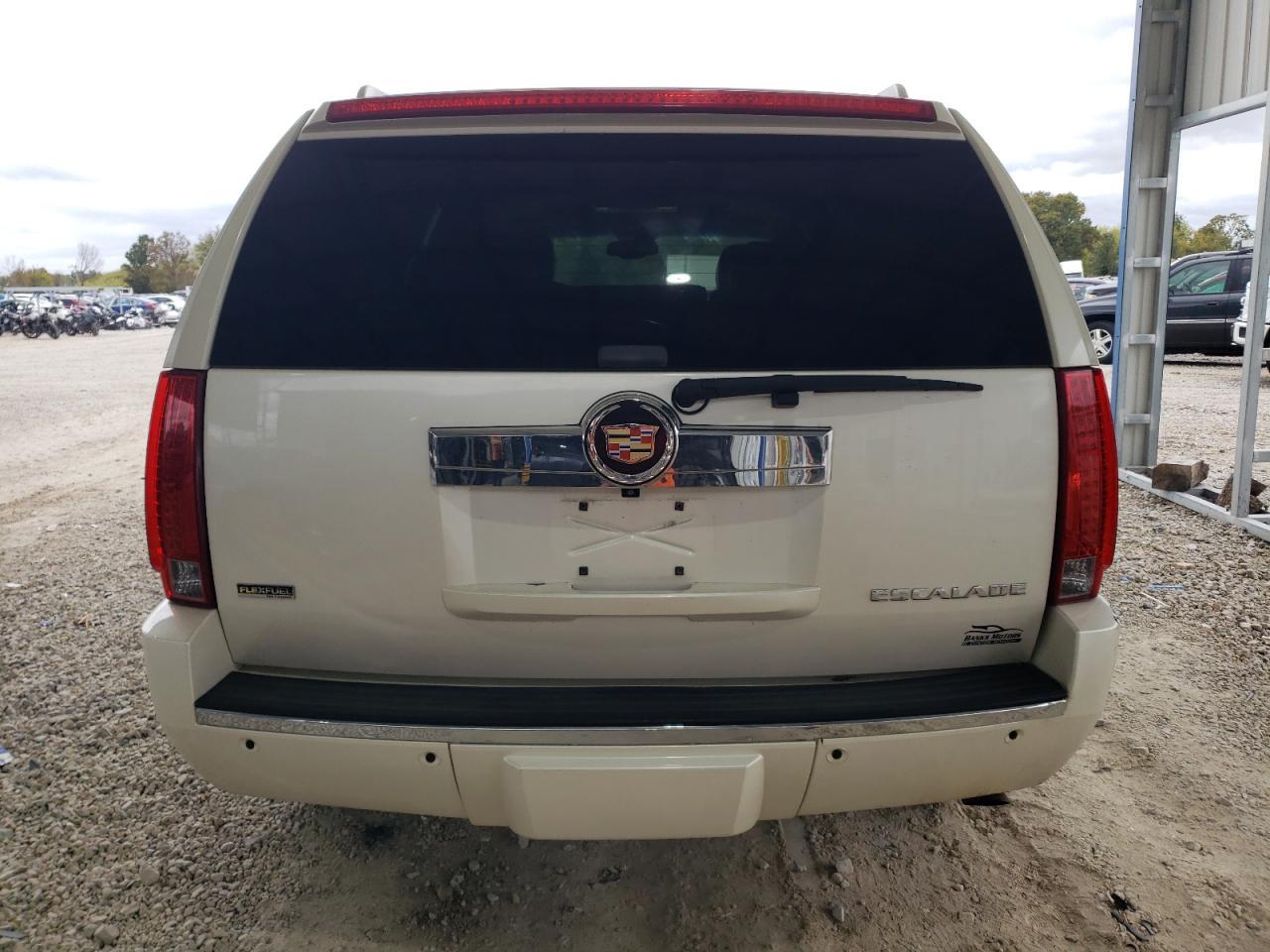 2009 CADILLAC ESCALADE