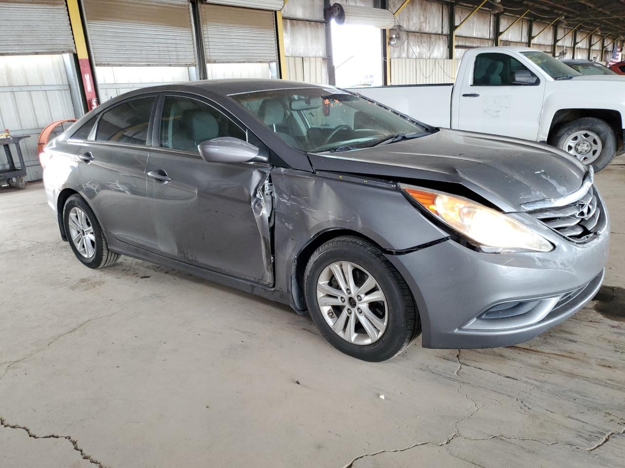 2011 HYUNDAI SONATA