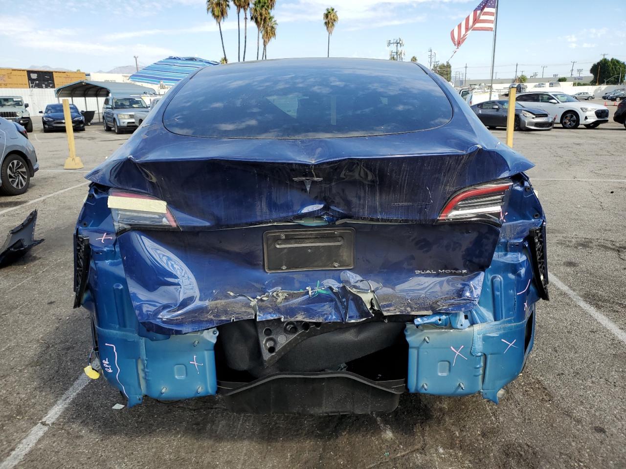 2024 TESLA MODEL Y