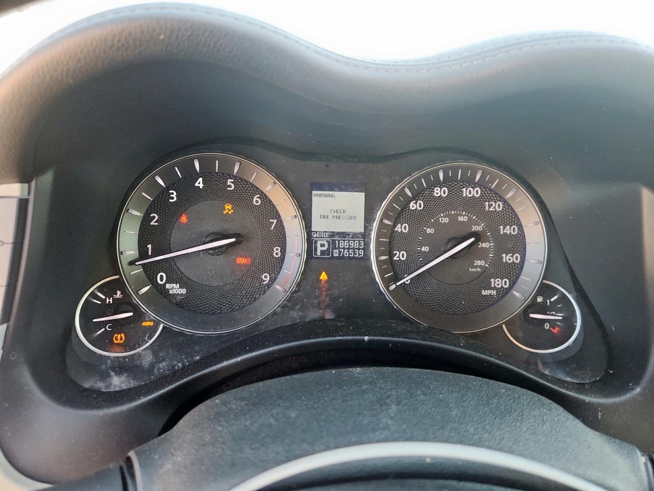 2011 INFINITI M37