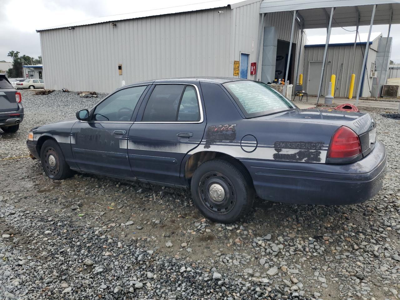 2003 FORD Crown Victoria