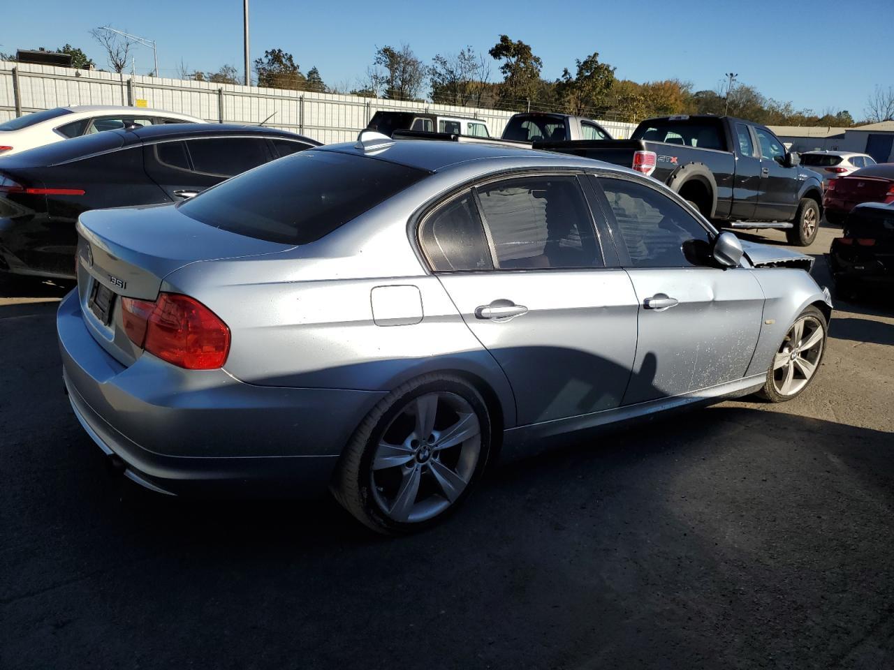 2009 BMW 3 SERIES