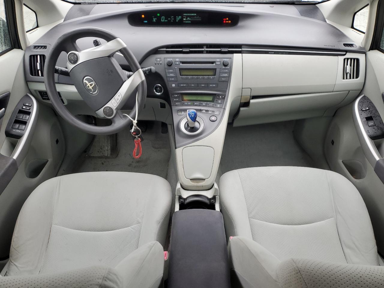2011 TOYOTA PRIUS