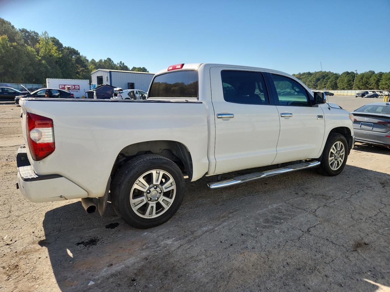 2016 TOYOTA TUNDRA