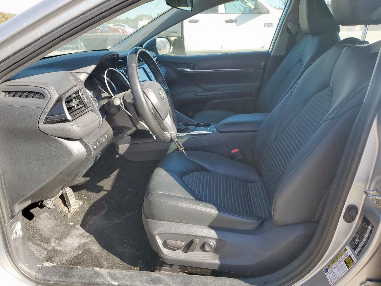 2019 TOYOTA CAMRY