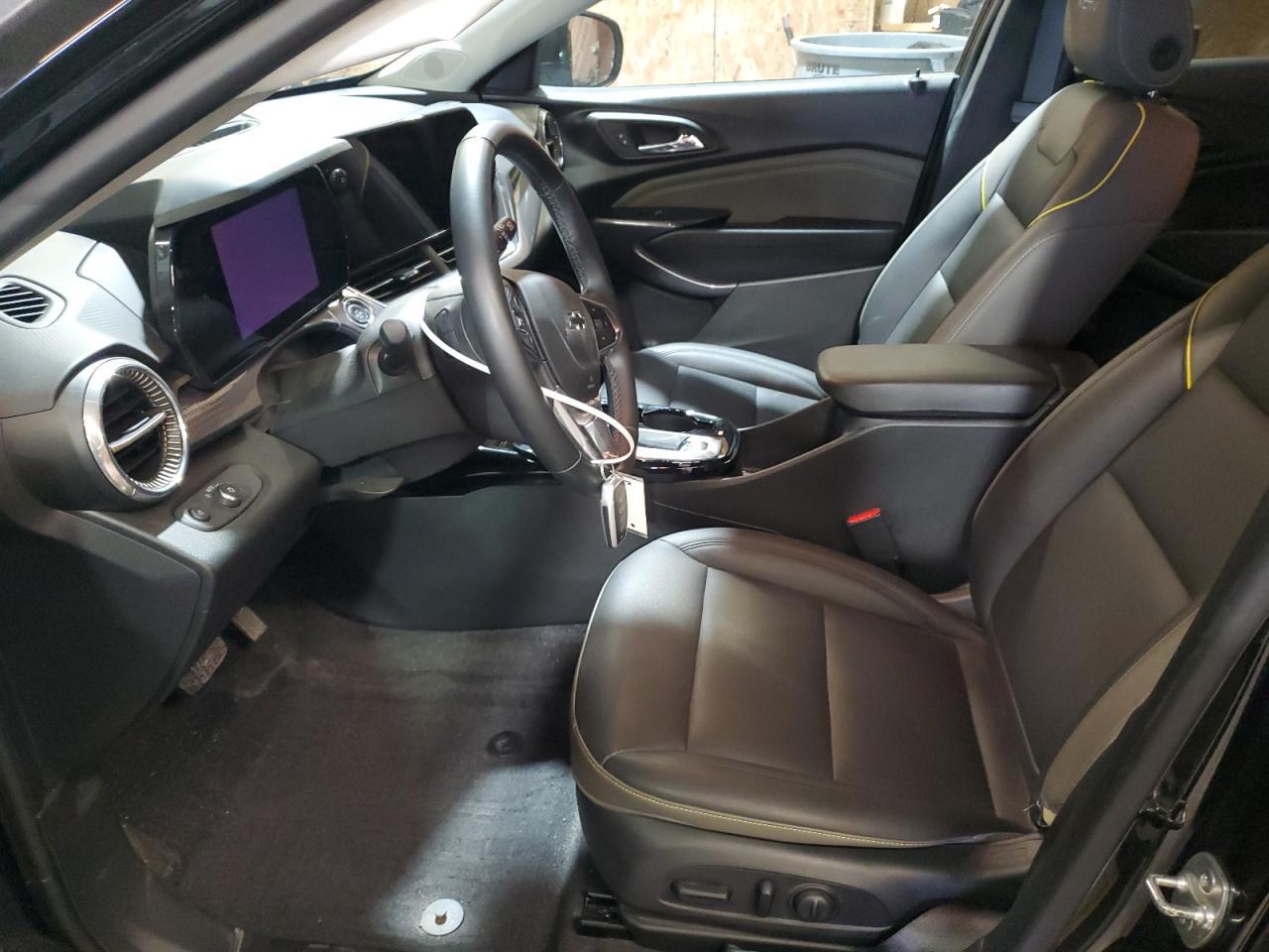 2025 CHEVROLET TRAX