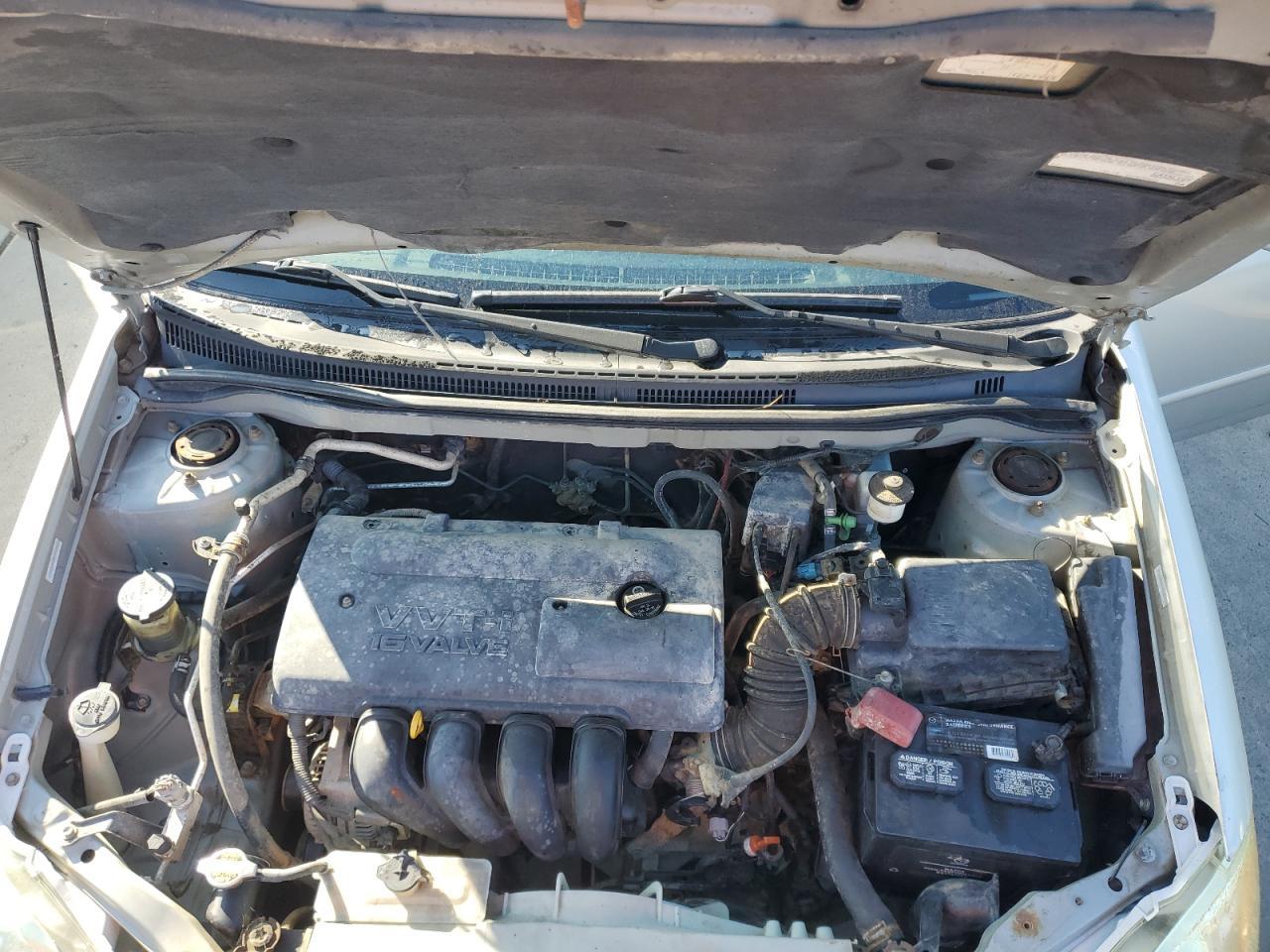 2004 TOYOTA COROLLA