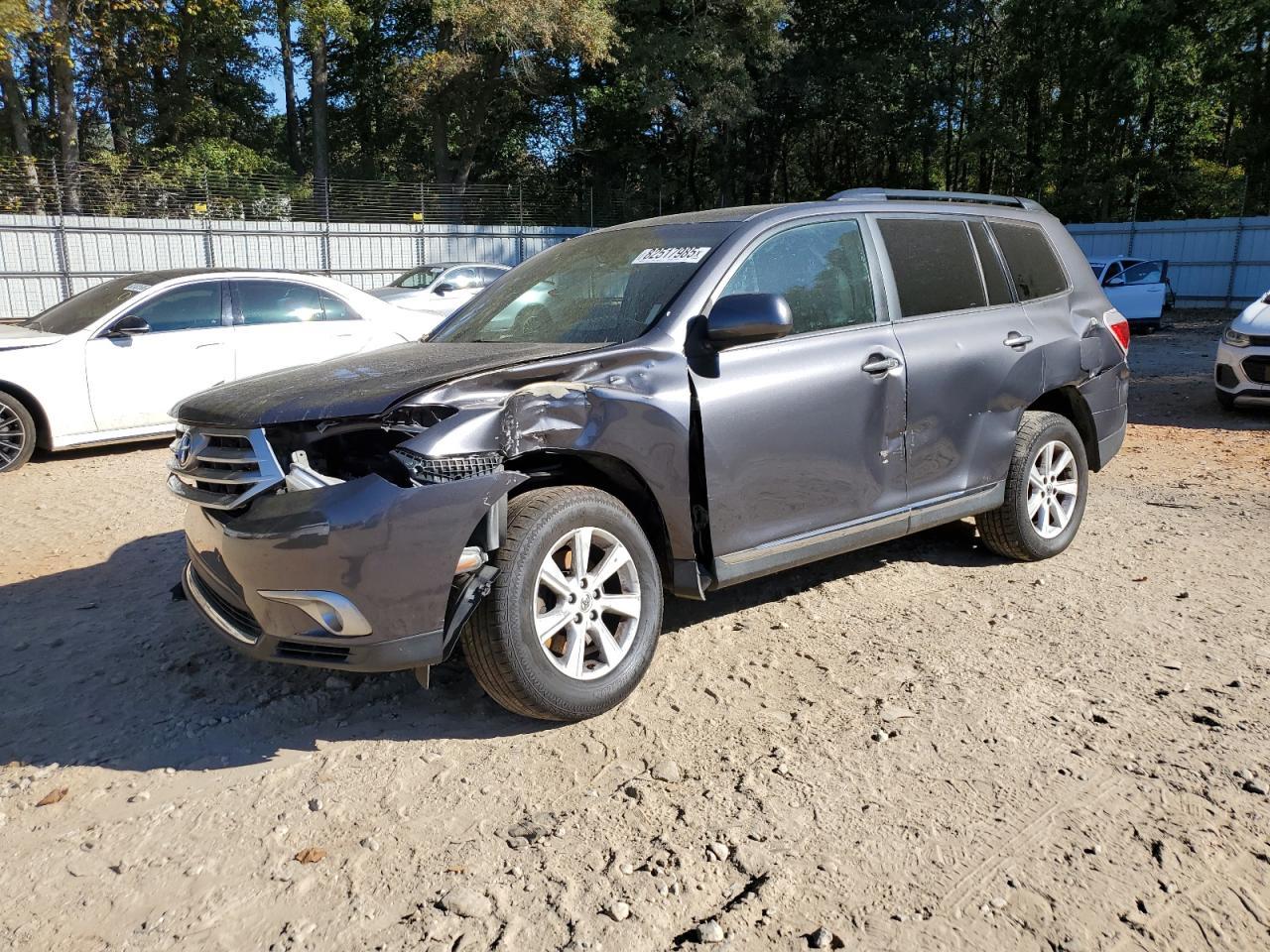2013 TOYOTA HIGHLANDER