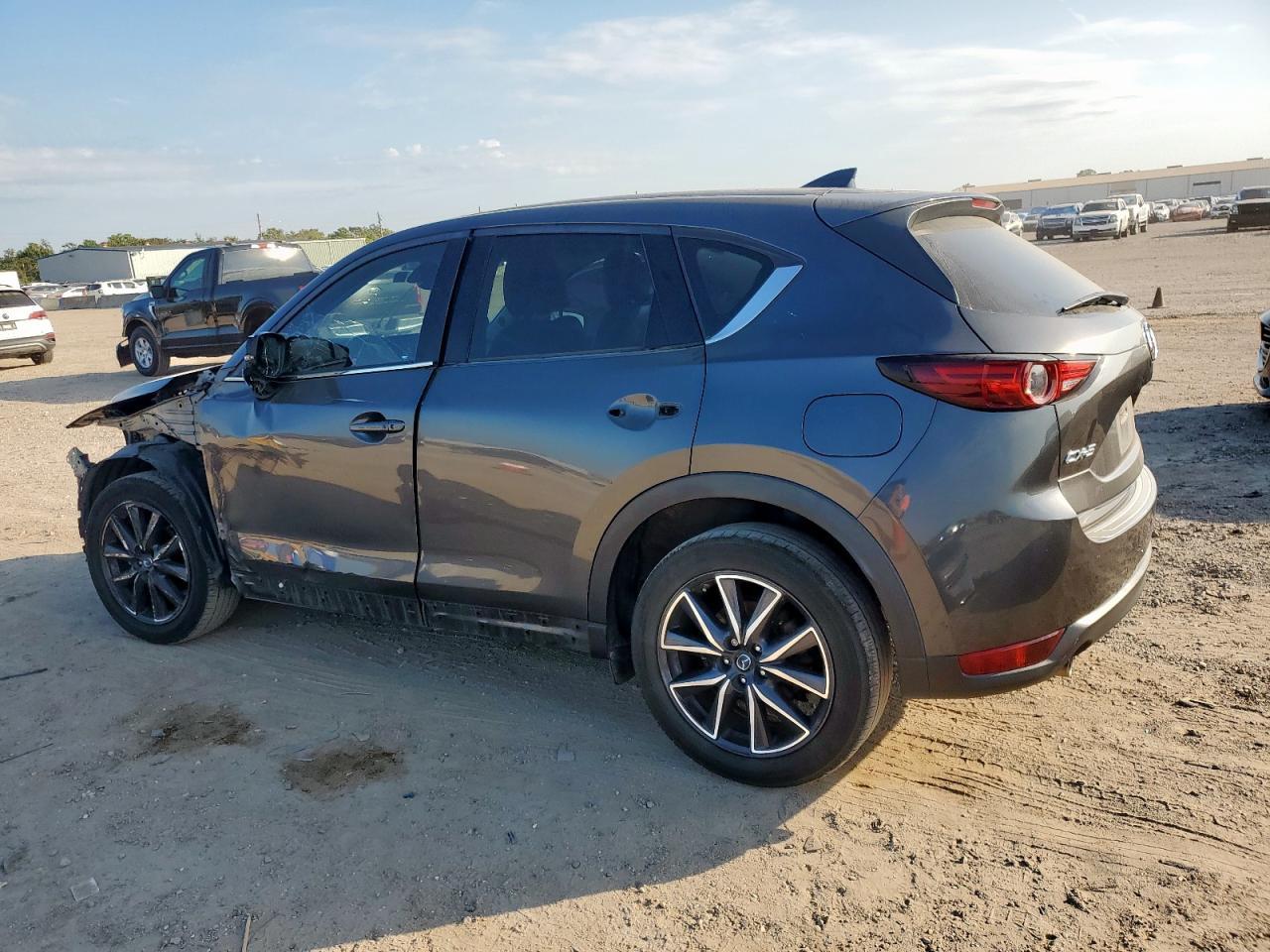2017 MAZDA CX-5