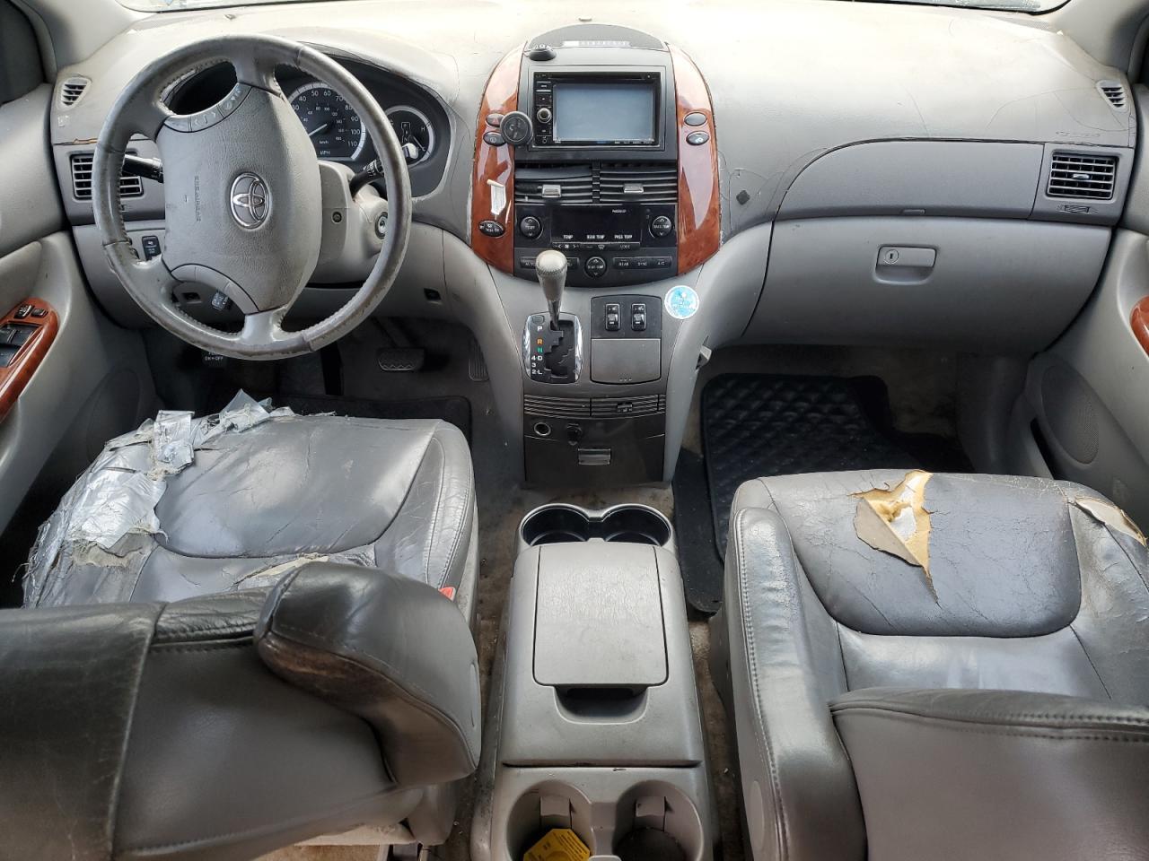 2005 TOYOTA SIENNA