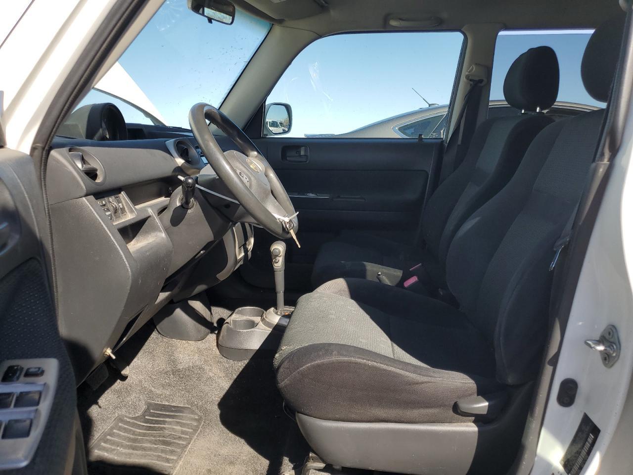 2006 TOYOTA SCION