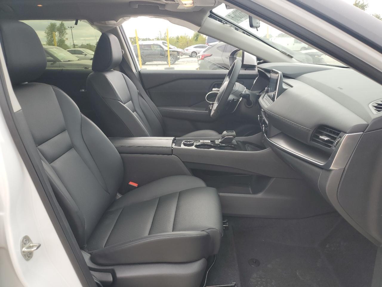 2025 NISSAN ROGUE