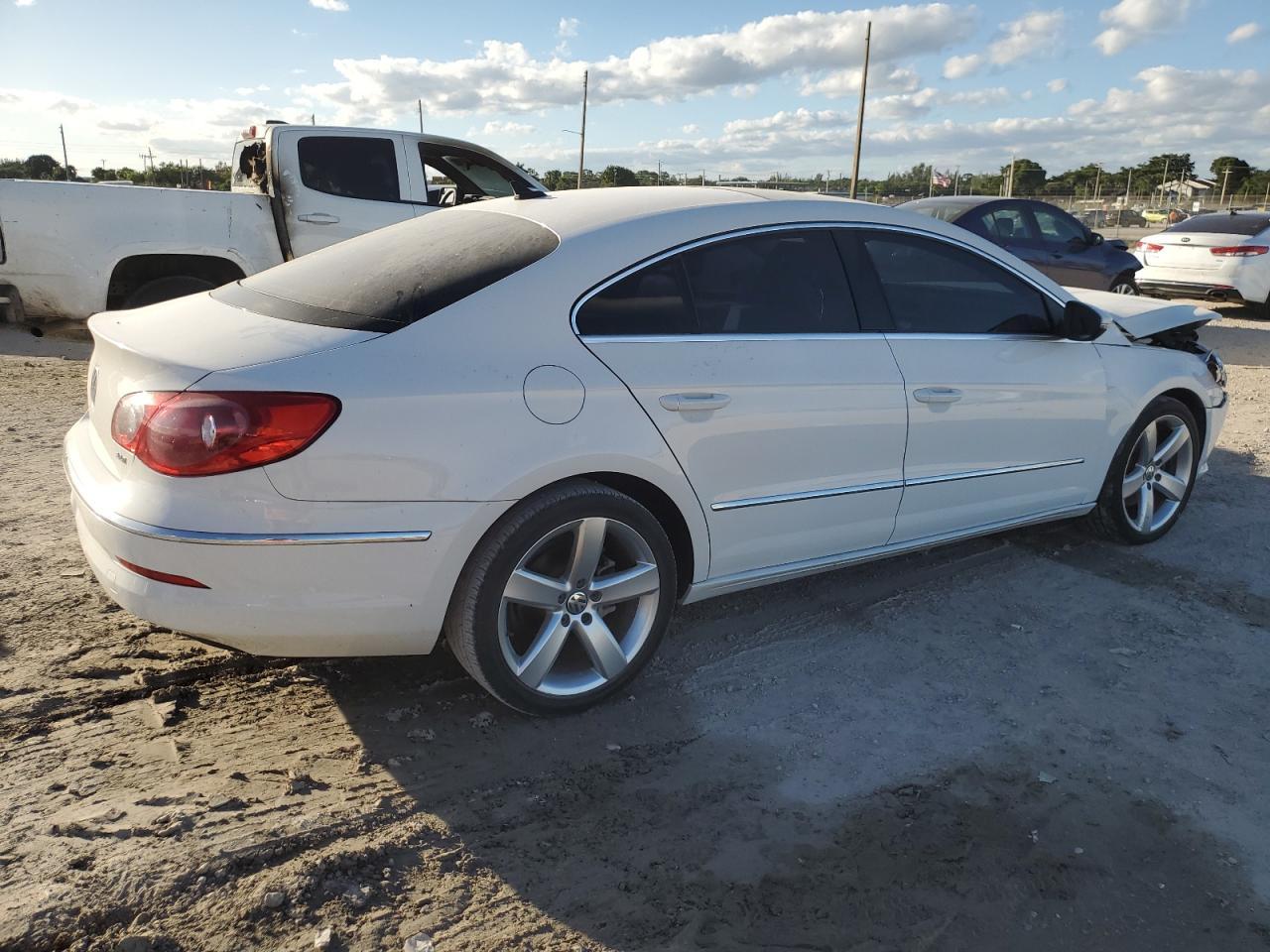 2011 VOLKSWAGEN CC