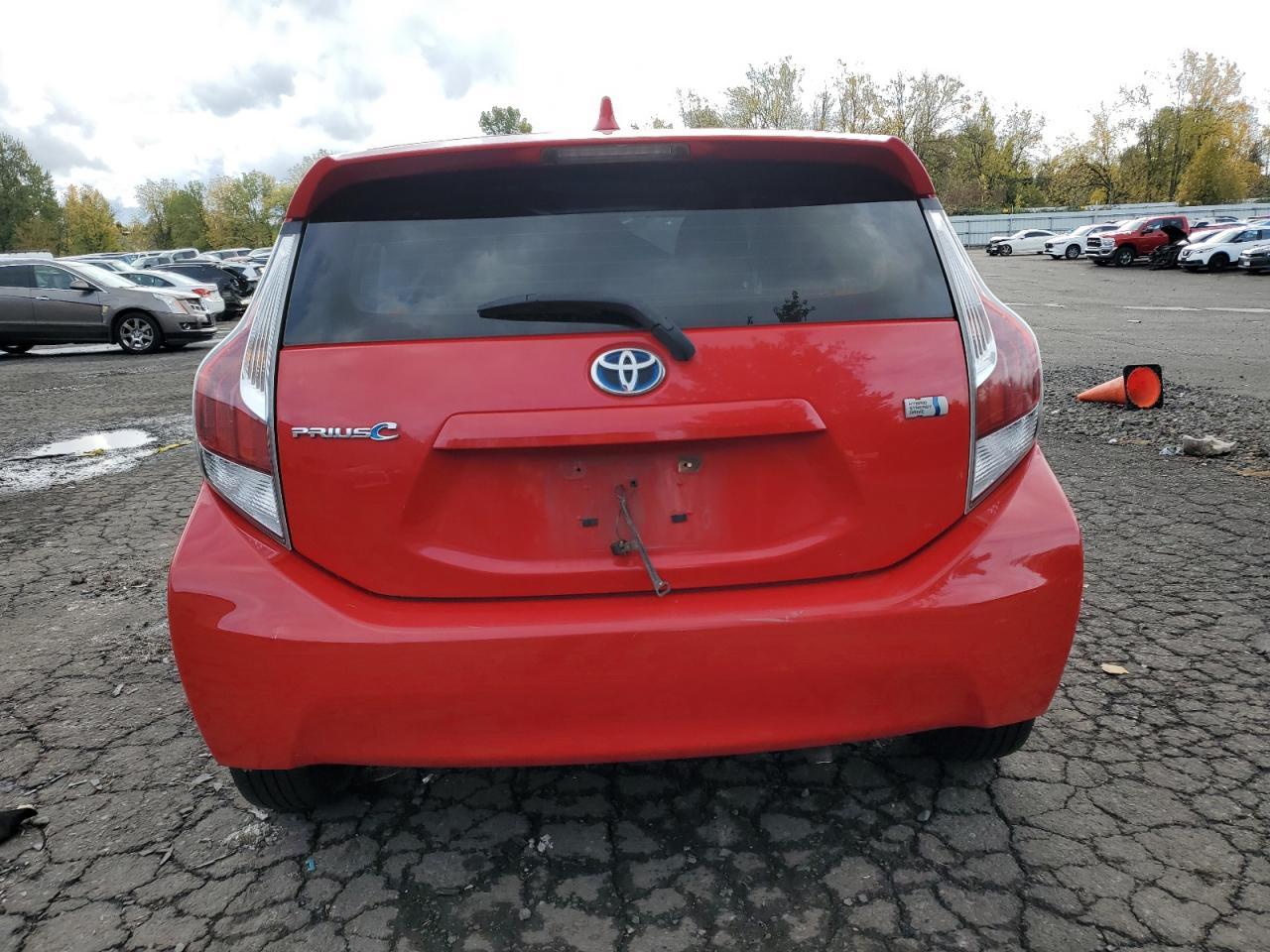 2015 TOYOTA Prius c