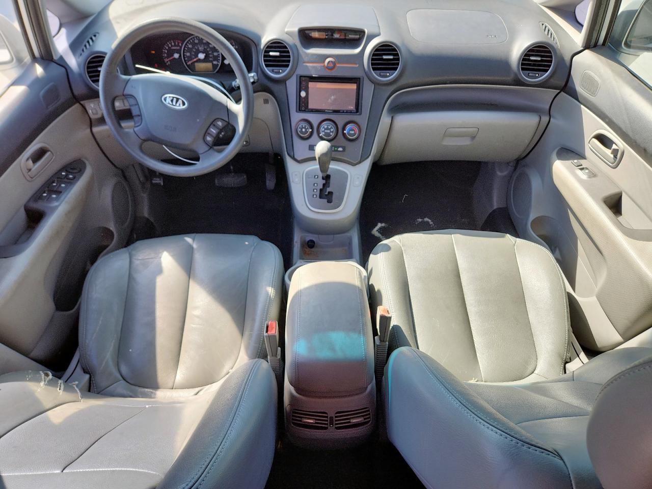 2009 KIA RONDO