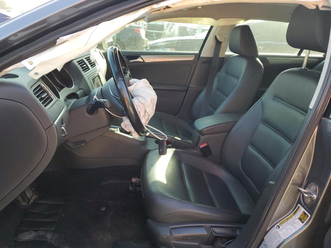 2017 VOLKSWAGEN JETTA