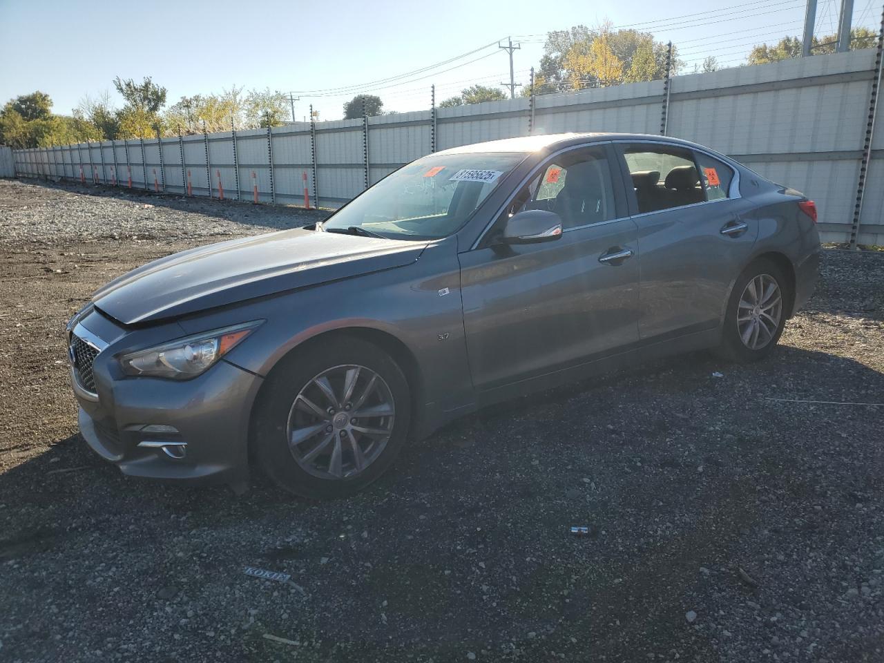 2015 INFINITI Q50