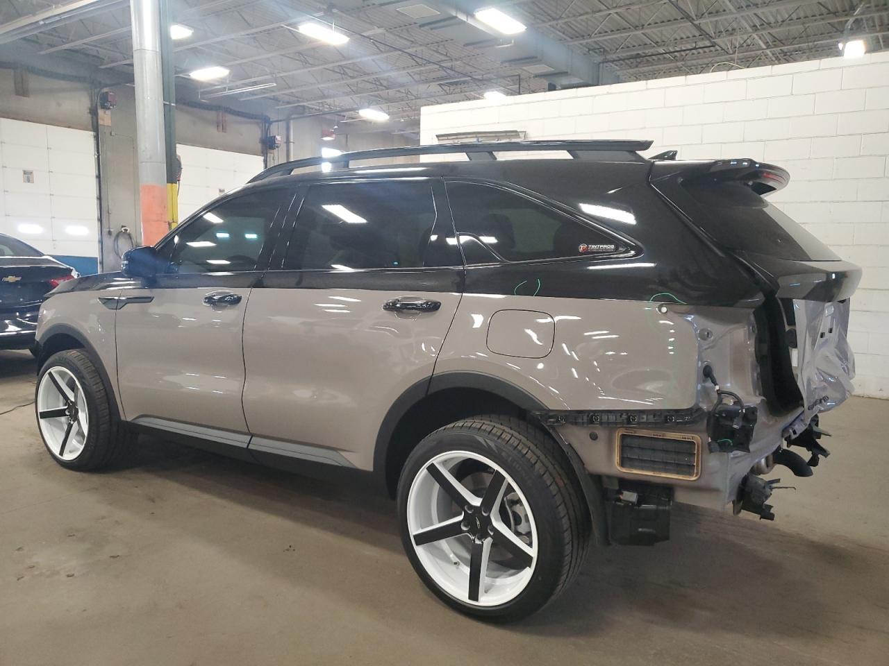 2025 KIA SORENTO