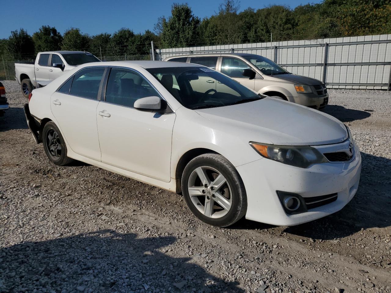 2014 TOYOTA CAMRY