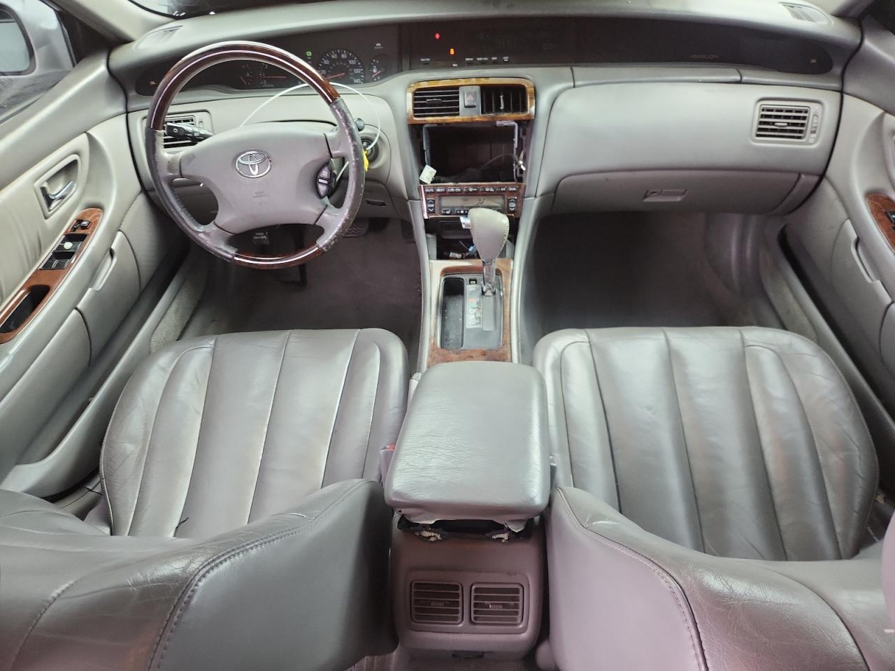 2003 TOYOTA Avalon