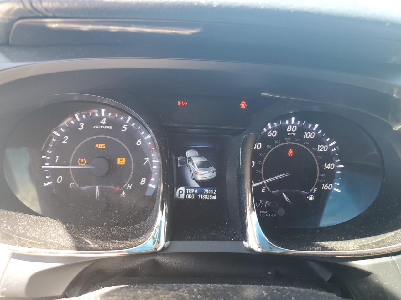 2013 TOYOTA Avalon