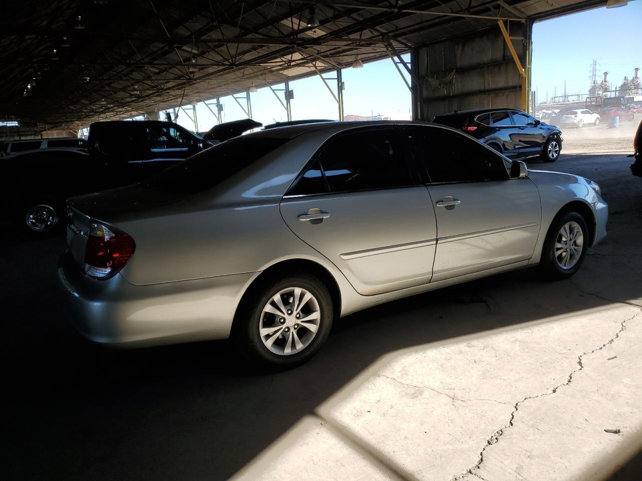 2005 TOYOTA CAMRY