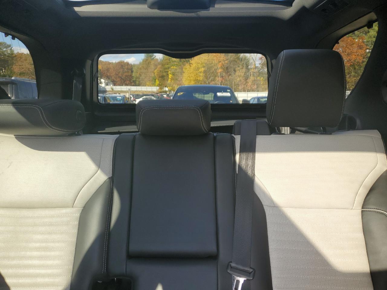 2023 LAND ROVER Discovery