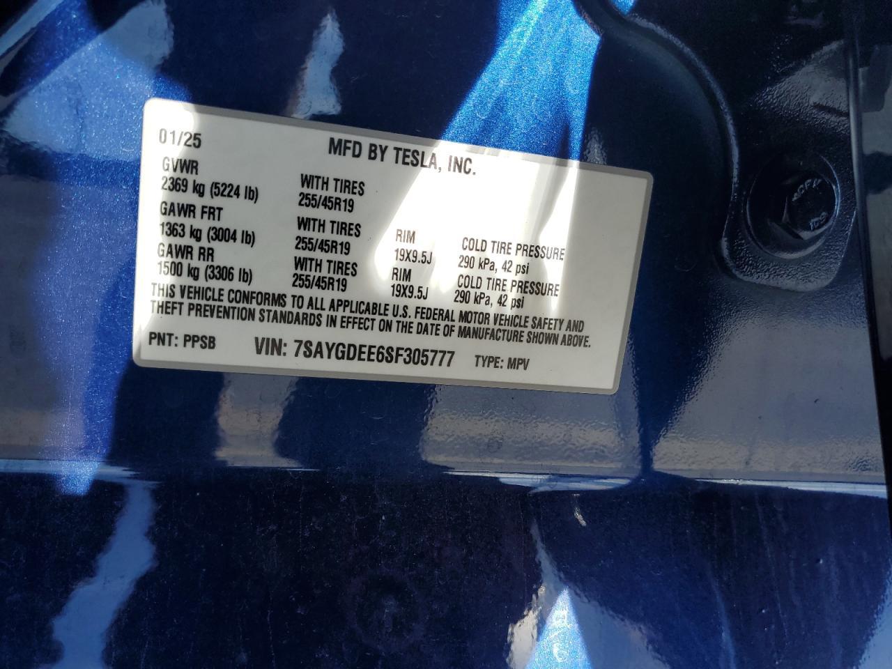 2025 TESLA MODEL Y