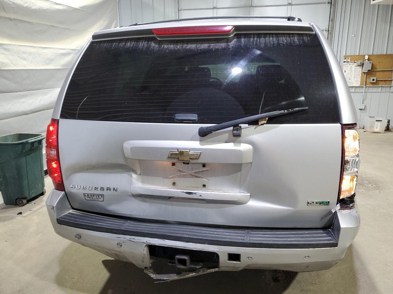 2010 CHEVROLET Suburban