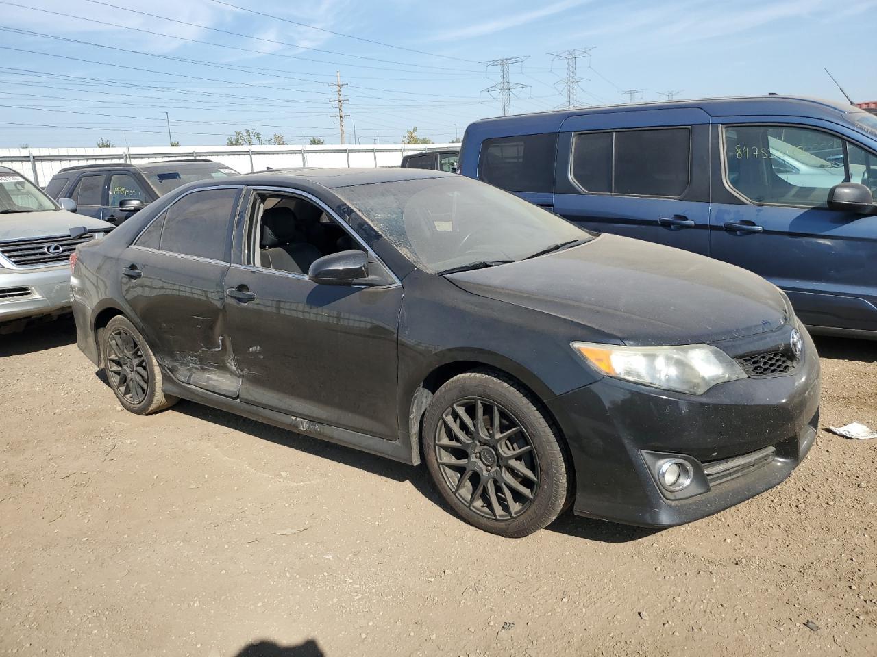 2014 TOYOTA CAMRY