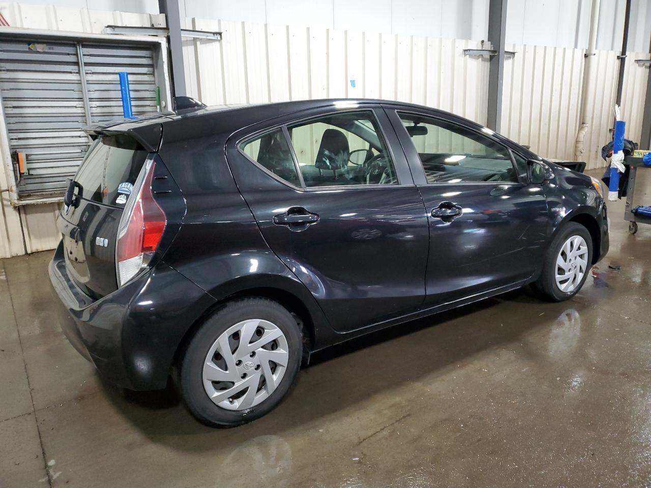 2015 TOYOTA Prius c