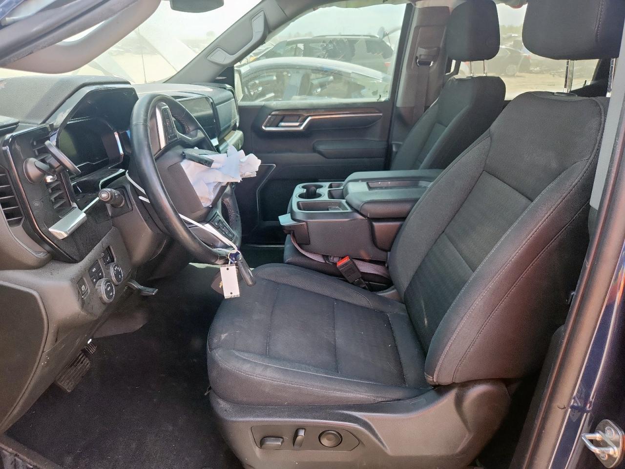 2023 CHEVROLET Silverado