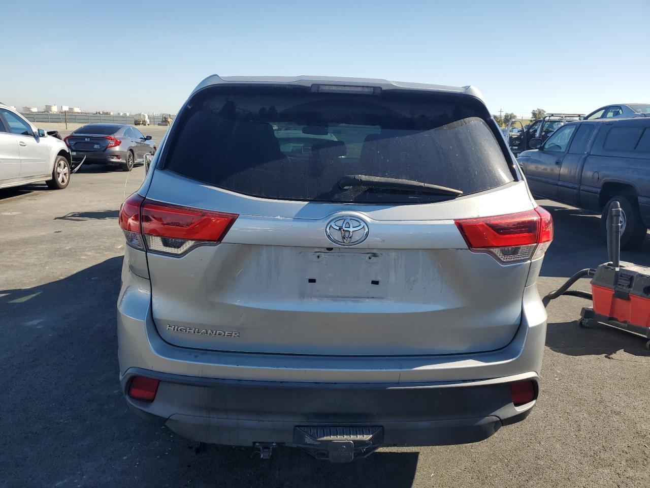 2019 TOYOTA HIGHLANDER