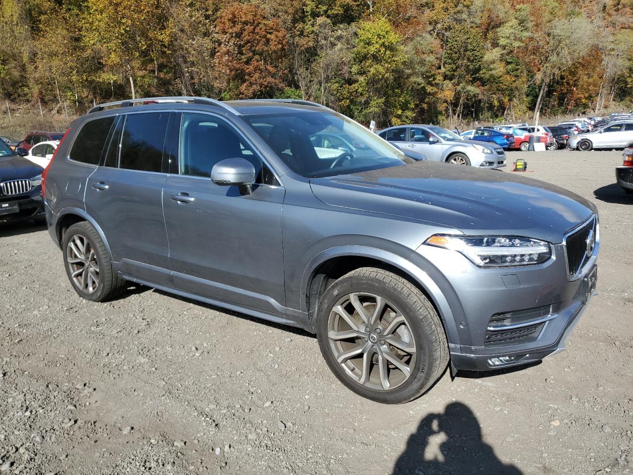 2019 VOLVO XC90