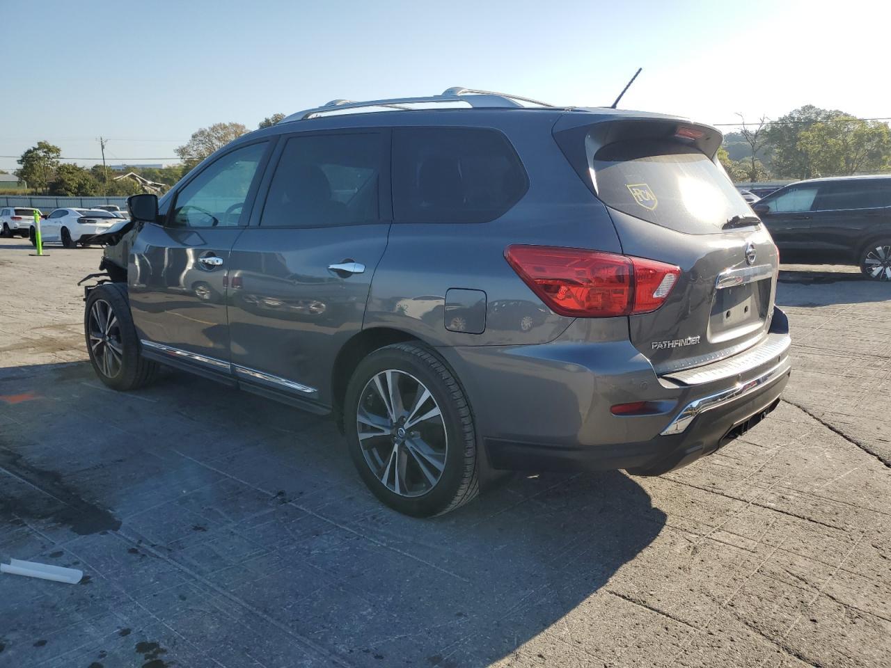 2017 NISSAN PATHFINDER