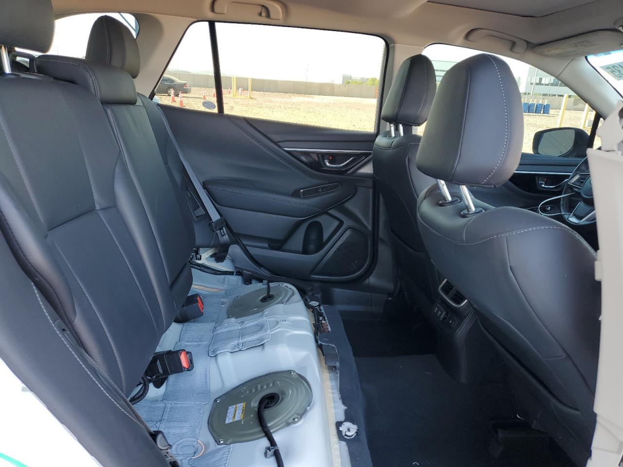 2022 SUBARU Outback