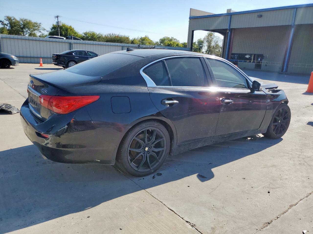 2015 INFINITI Q50