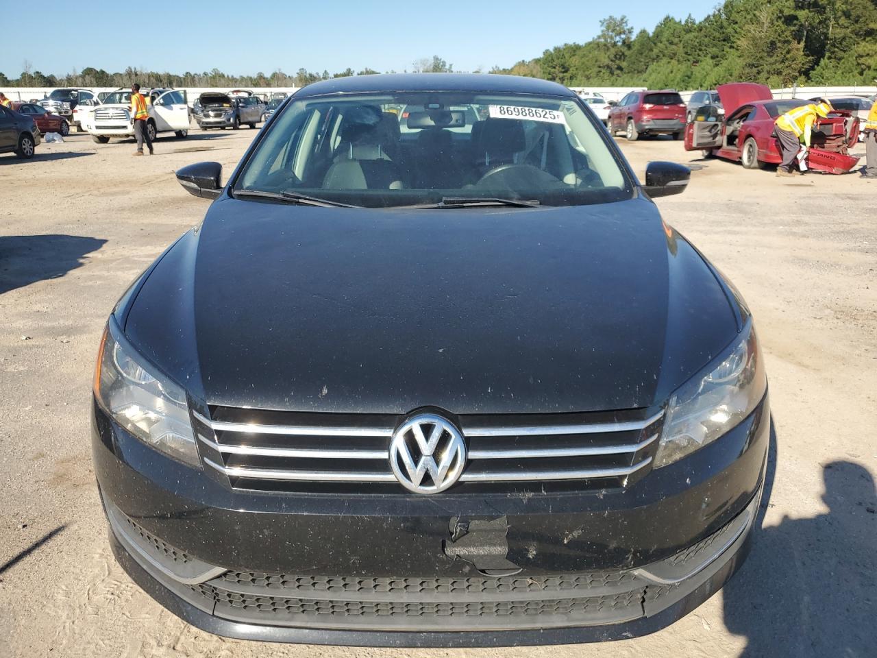 2012 VOLKSWAGEN Passat