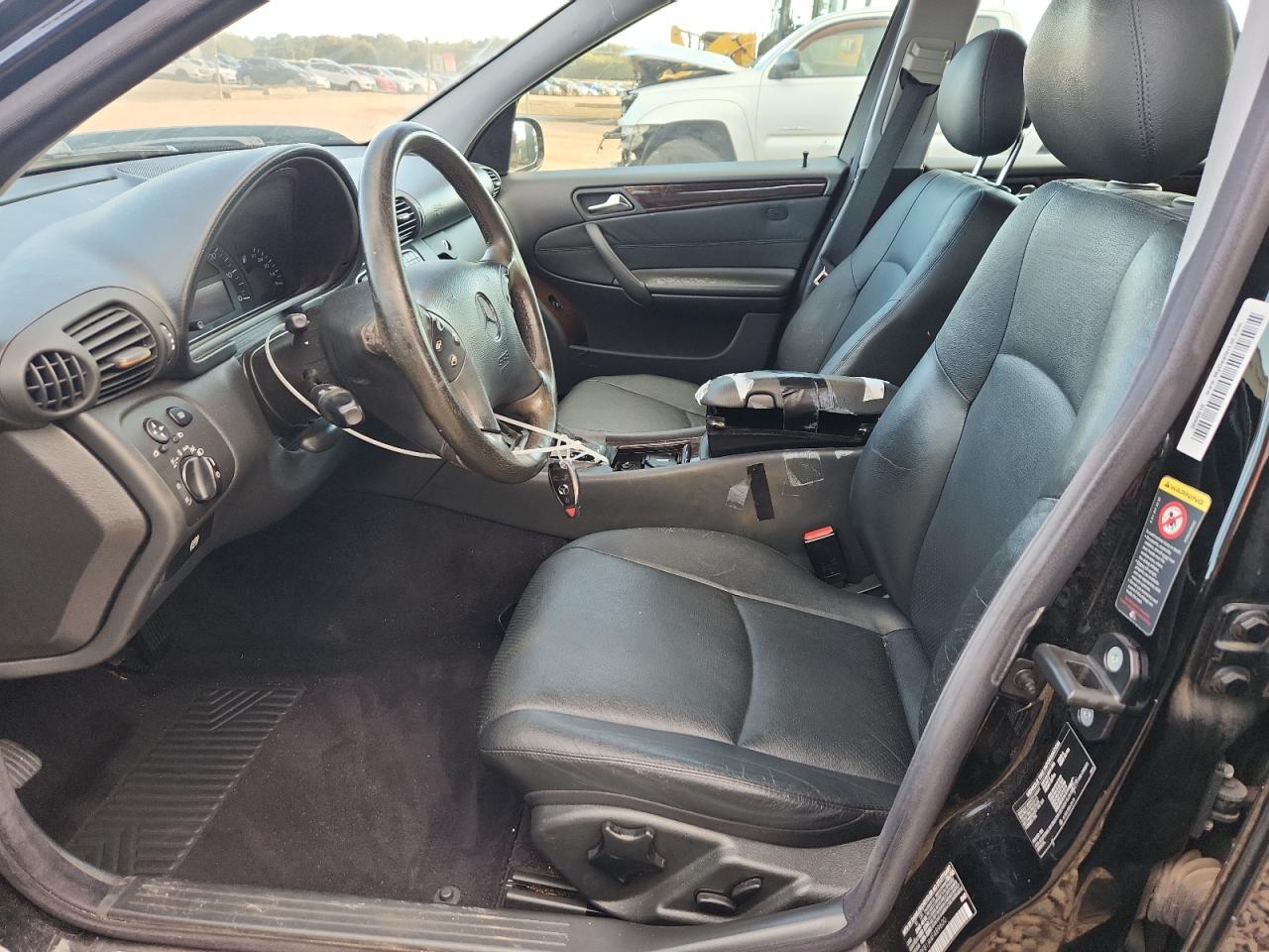 2004 MERCEDES-BENZ C-CLASS