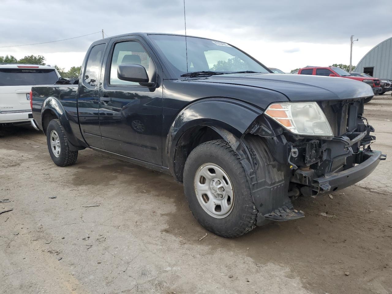 2015 NISSAN Frontier