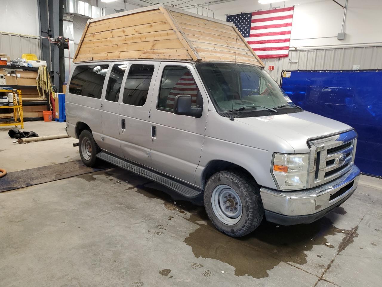 2009 FORD ECONOLINE