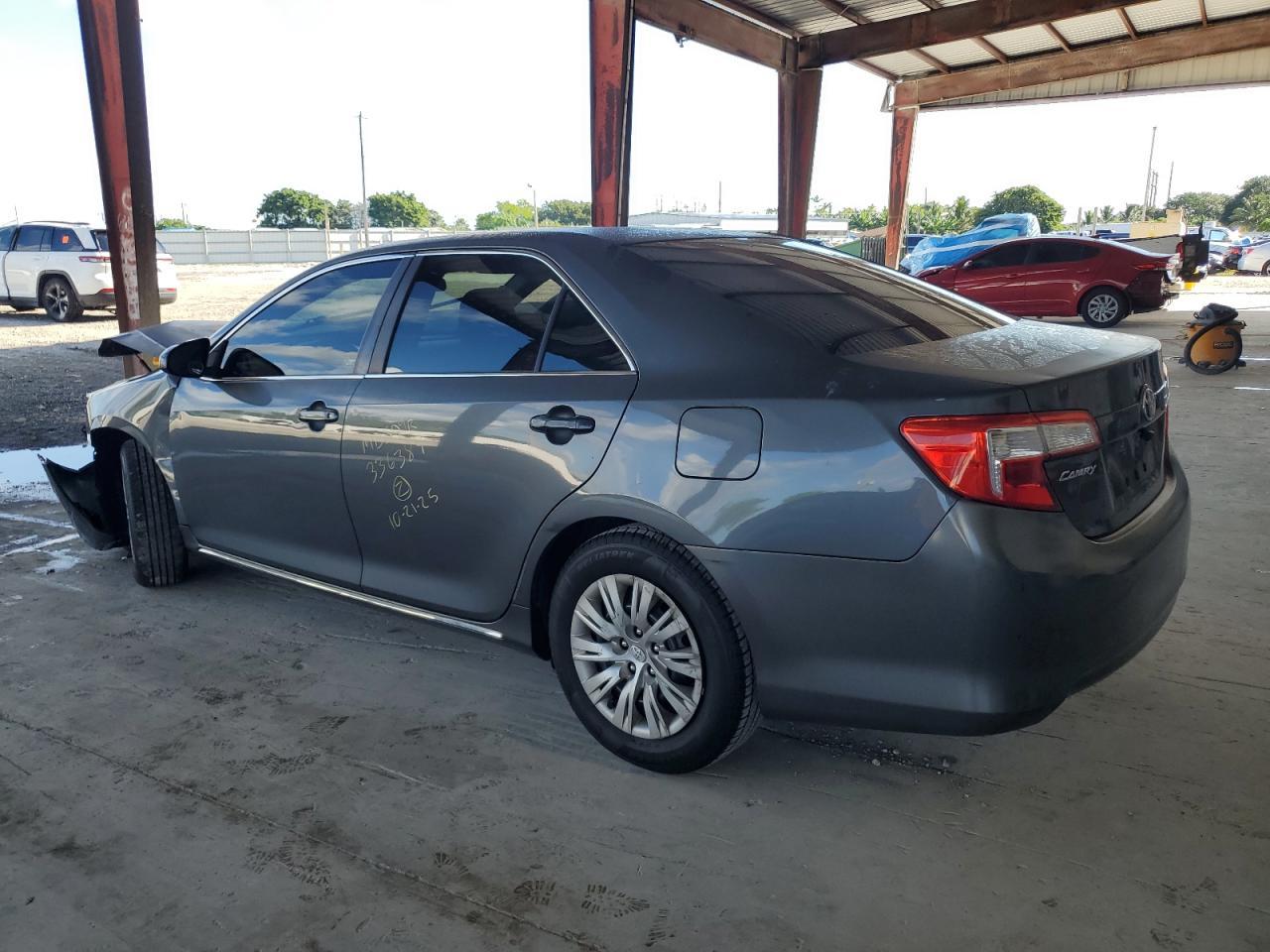 2012 TOYOTA CAMRY