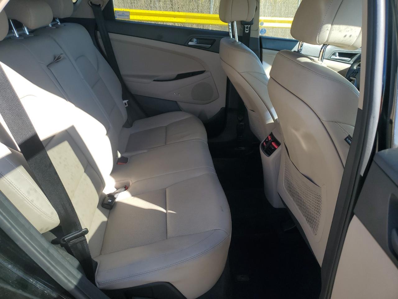 2017 HYUNDAI TUCSON
