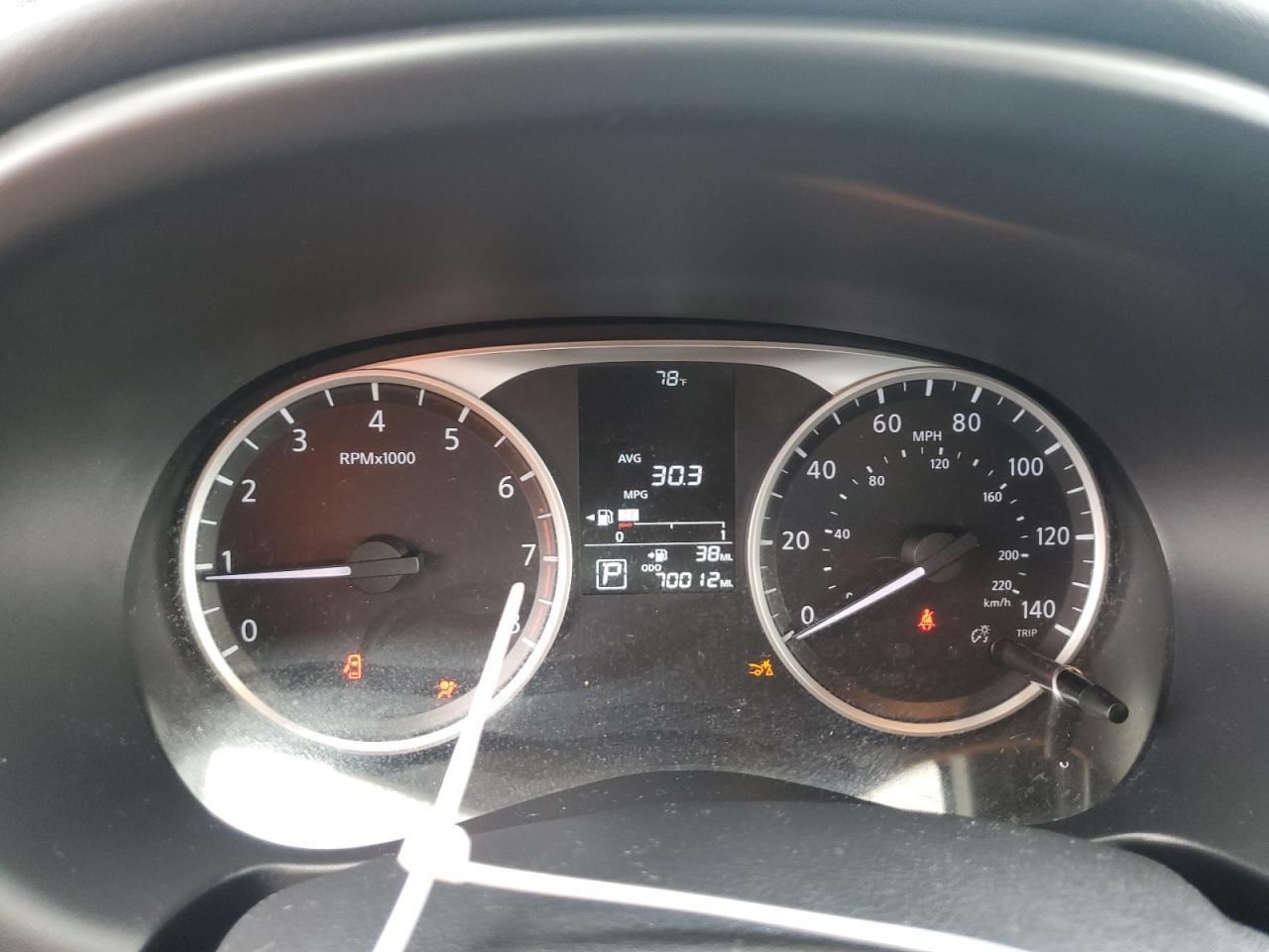2021 NISSAN KICKS
