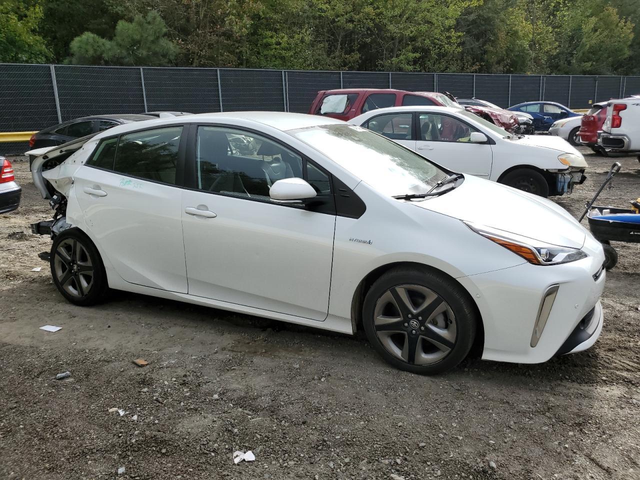 2022 TOYOTA PRIUS