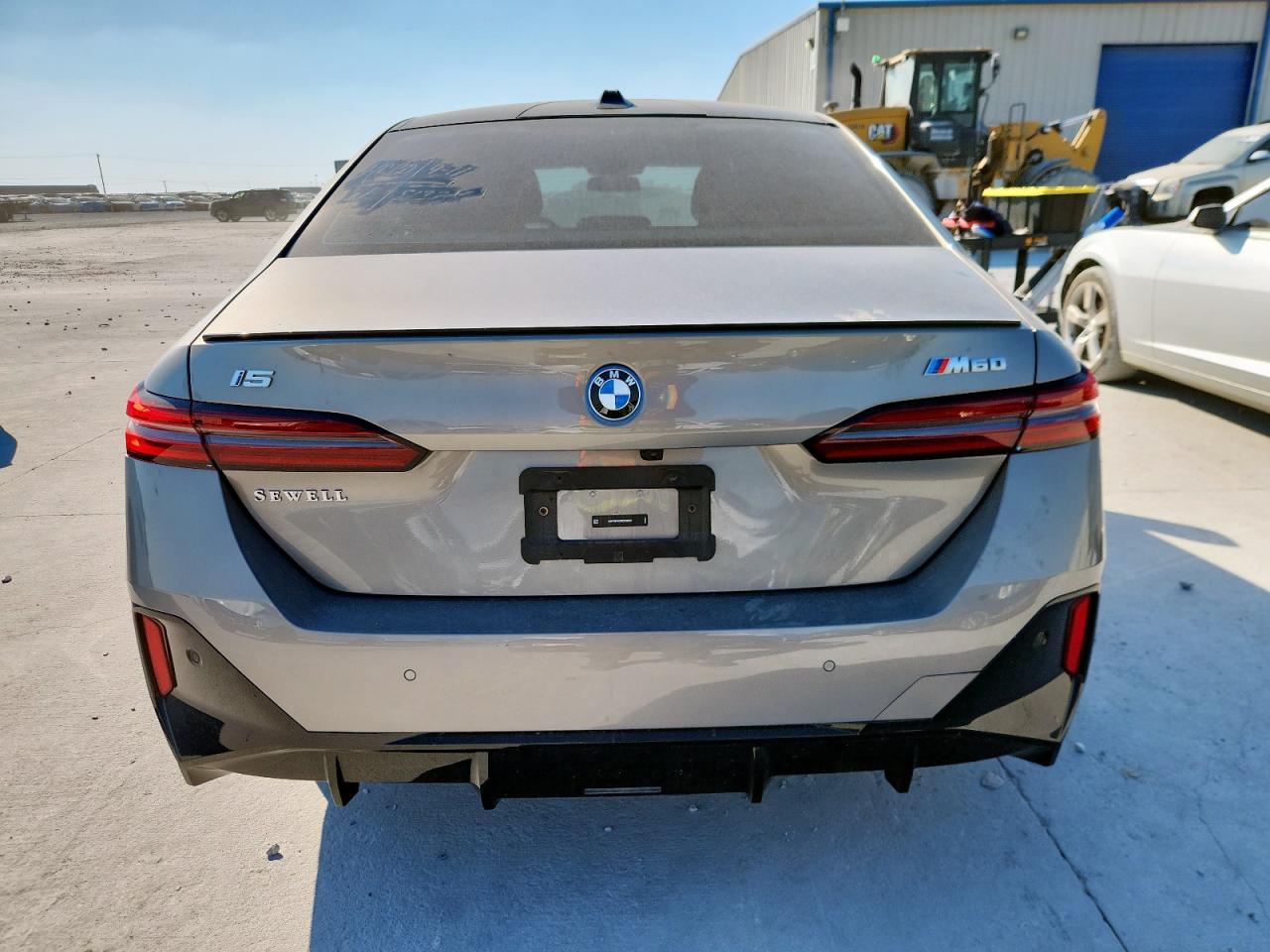 2024 BMW i5