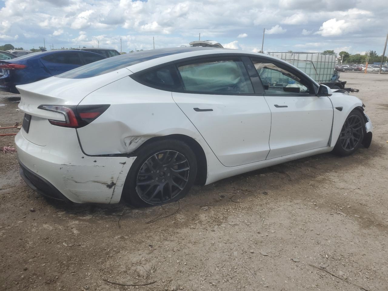 2025 TESLA MODEL 3